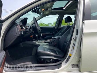 2011 BMW 3 Series Sedan 328i xDrive - miniatura 17