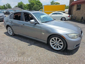 2011 BMW 3 Series Sedan 328i xDrive – miniatura 4