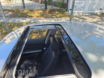 2011 BMW 3 Series Sedan 328i xDrive - miniatura 12