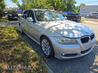 2011 BMW 3 Series Sedan 328i xDrive - miniatura 4