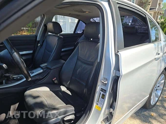2011 BMW 3 Series Sedan 328i xDrive - miniatura 6