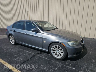 2011 BMW 3 Series Sedan 328i xDrive – miniatura 3