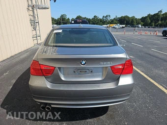 2011 BMW 3 Series Sedan 328i xDrive – miniatura 5