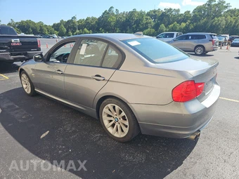 2011 BMW 3 Series Sedan 328i xDrive – miniatura 6