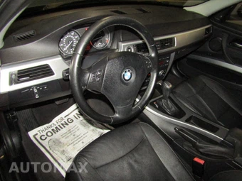 2011 BMW 3 Series Sedan 328i xDrive – miniatura 9