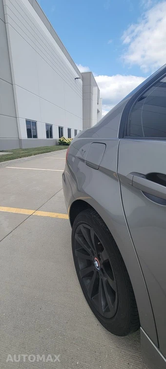 2011 BMW 3 Series Sedan 328i xDrive - miniatura 12