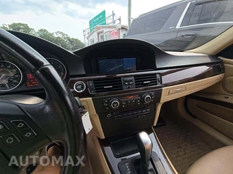 2011 BMW 3 Series Sedan 335d - miniatura 10