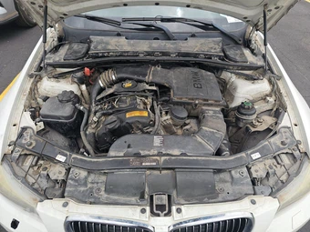 2011 BMW 3 Series Sedan 335i xDrive - miniatura 15