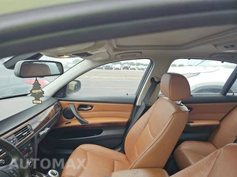 2011 BMW 3 Series Sedan 335i xDrive - miniatura 18