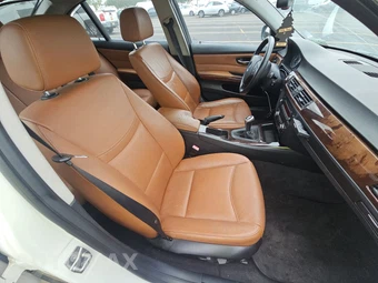 2011 BMW 3 Series Sedan 335i xDrive - miniatura 8