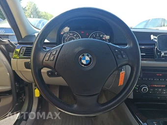 2011 BMW 3 Series Sedan 335i xDrive - miniatura 10
