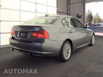 2011 BMW 3 Series Sedan 335i xDrive - miniatura 4