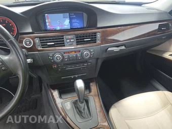 2011 BMW 3 Series Sedan 335i xDrive - miniatura 11