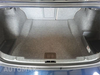 2011 BMW 3 Series Sedan 335i xDrive - miniatura 16