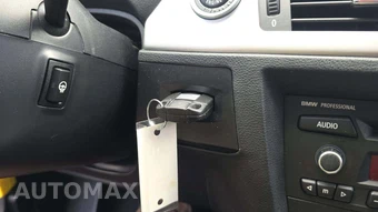 2011 BMW 3 Series Sedan 335i xDrive - miniatura 18