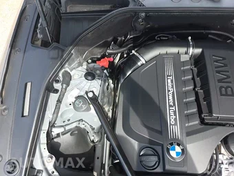 2011 BMW 5 Series Gran Turismo 535i Hatchback - miniatura 23