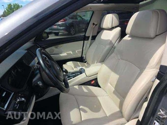 2011 BMW 5 Series Gran Turismo 535i Hatchback - miniatura 6