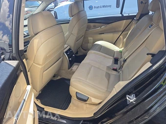 2011 BMW 5 Series Gran Turismo 550i Hatchback – miniatura 13