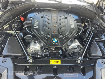 2011 BMW 5 Series Gran Turismo 550i Hatchback – miniatura 15