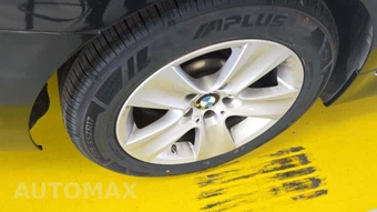 2011 BMW 5 Series Sedan 528i - miniatura 21