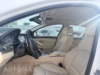 2011 BMW 5 Series Sedan 528i - miniatura 11