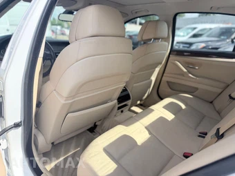 2011 BMW 5 Series Sedan 528i - miniatura 13