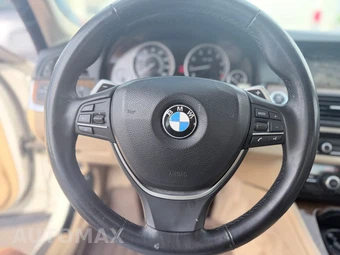 2011 BMW 5 Series Sedan 528i - miniatura 17
