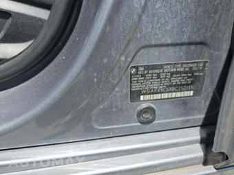 2011 BMW 5 Series Sedan 528i – miniatura 2