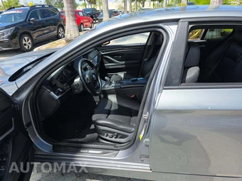 2011 BMW 5 Series Sedan 528i – miniatura 3
