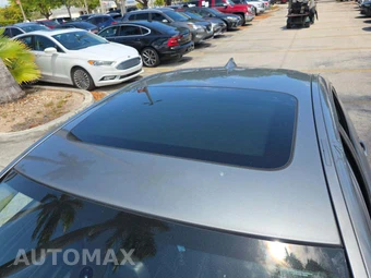 2011 BMW 5 Series Sedan 528i – miniatura 9