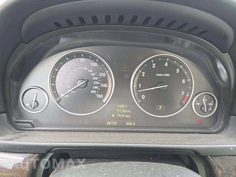 2011 BMW 5 Series Sedan 535i - miniatura 10
