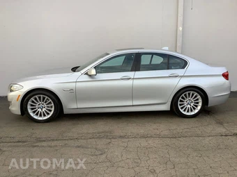 2011 BMW 5 Series Sedan 535i xDrive - miniatura 3