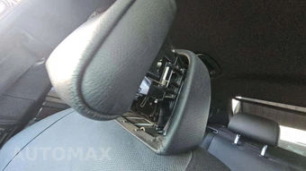 2011 BMW 5 Series Sedan 550i - miniatura 36