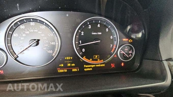 2011 BMW 5 Series Sedan 550i - miniatura 38