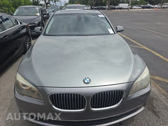 2011 BMW 7 Series Sedan 740i – miniatura 2
