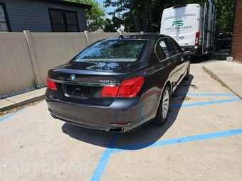 2011 BMW 7 Series Sedan 750Li xDrive - miniatura 3