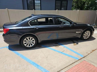 2011 BMW 7 Series Sedan 750Li xDrive - miniatura 4