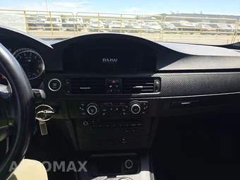 2011 BMW M3 Coupe - miniatura 11