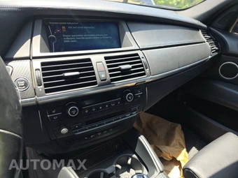 2011 BMW X5 M Sports Activity Vehicle - miniatura 11