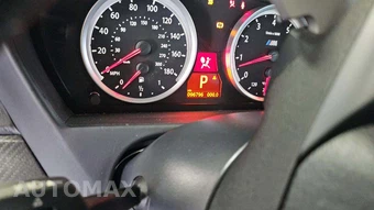 2011 BMW X5 M Sports Activity Vehicle - miniatura 25