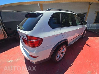 2011 BMW X5 Sports Activity Vehicle xDrive35d - miniatura 3