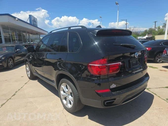 2011 BMW X5 Sports Activity Vehicle xDrive50i - miniatura 2