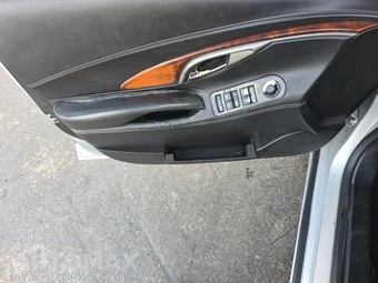 2011 Buick LaCrosse CXL – miniatura 9