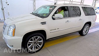 2011 Cadillac Escalade ESV Platinum Edition 1SD