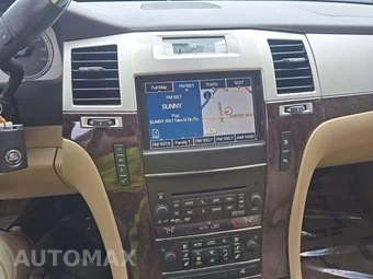 2011 Cadillac Escalade EXT Premium Crew Cab Short Bed 1SC - miniatura 10