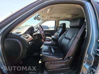 2011 Cadillac Escalade Luxury 1SB – miniatura 3