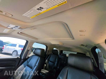 2011 Cadillac Escalade Luxury 1SB – miniatura 8