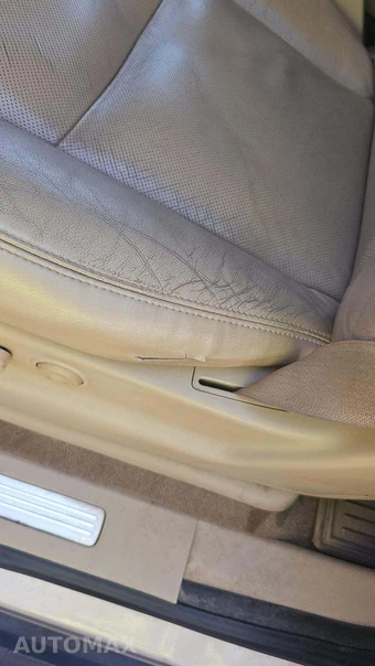 2011 Cadillac Escalade Luxury 1SB – miniatura 24