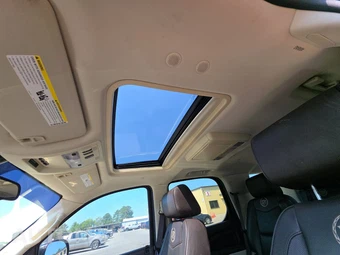 2011 Cadillac Escalade Platinum Edition 1SD – miniatura 18