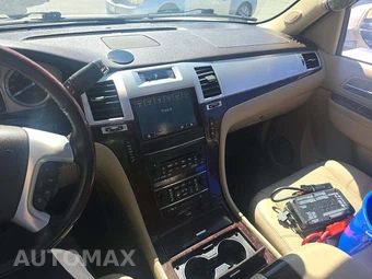 2011 Cadillac Escalade Premium 1SC – miniatura 10